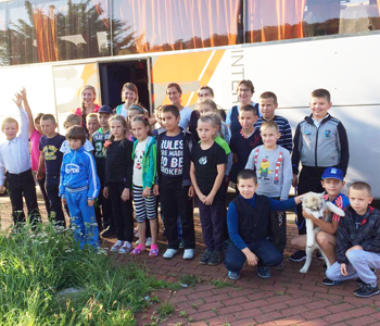 Drie groepen kinderen in NL